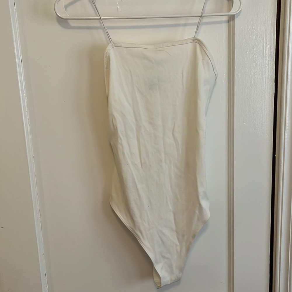 White sleeveless body suit